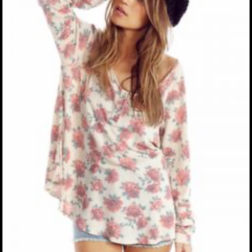 Wildfox rose print thermal size small